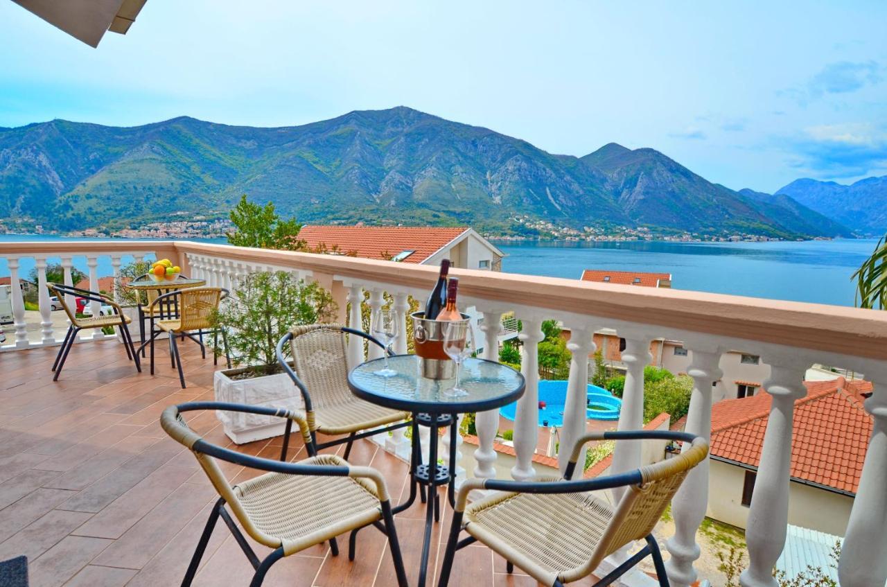 Apartments Blue Lagoon Kotor Exterior photo