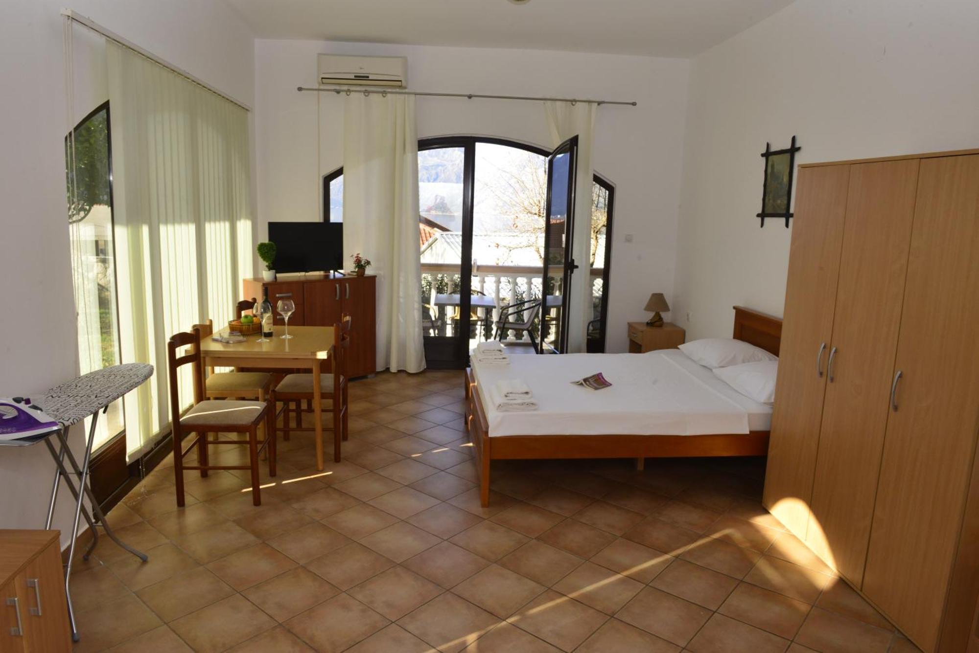 Apartments Blue Lagoon Kotor Room photo